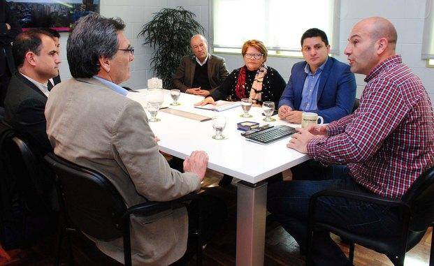 Molina con autoridades de Secretaría de Derechos Humanos y Pluralismo Cultural