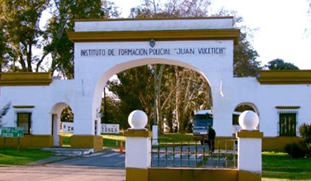 Juzgan a mujer policía que diparó contra otro uniformado