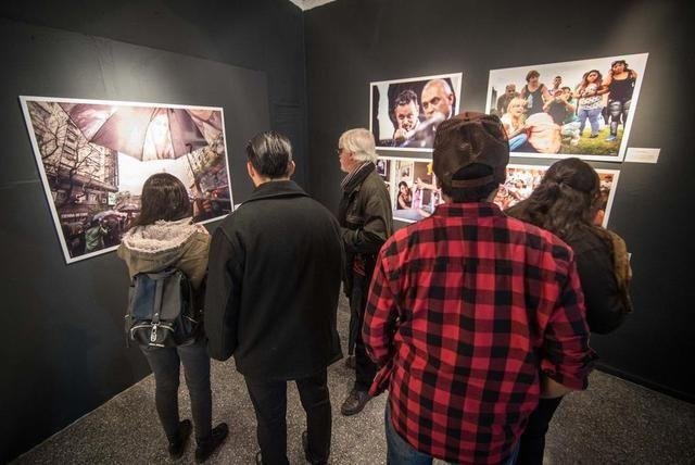 ¿Qué se muestra en la Ciudad?