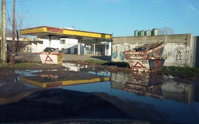 Preocupación vecinal por la degradación del paisaje urbano en la esquina de 520 y 31