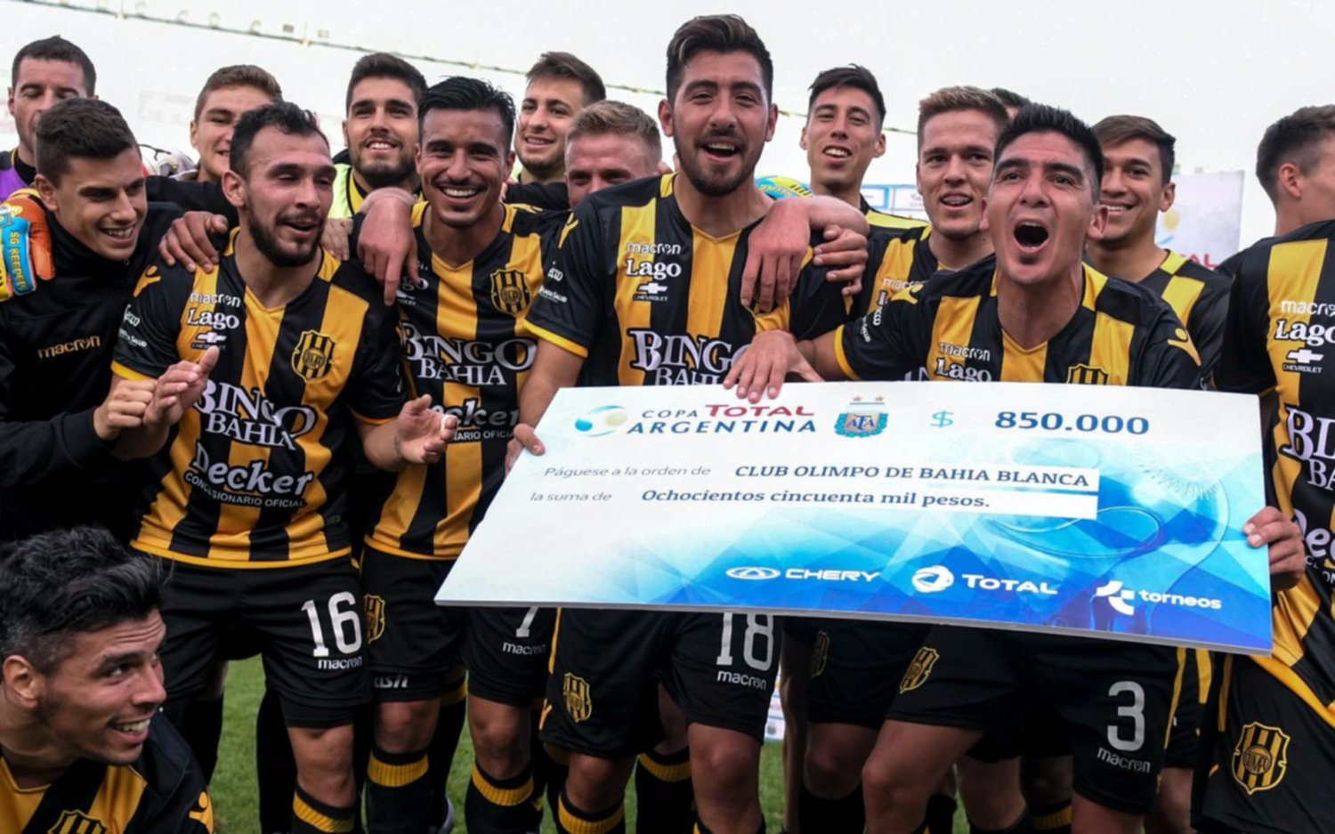 Racing cayó ante Olimpo y quedó eliminado de la Copa Argentina