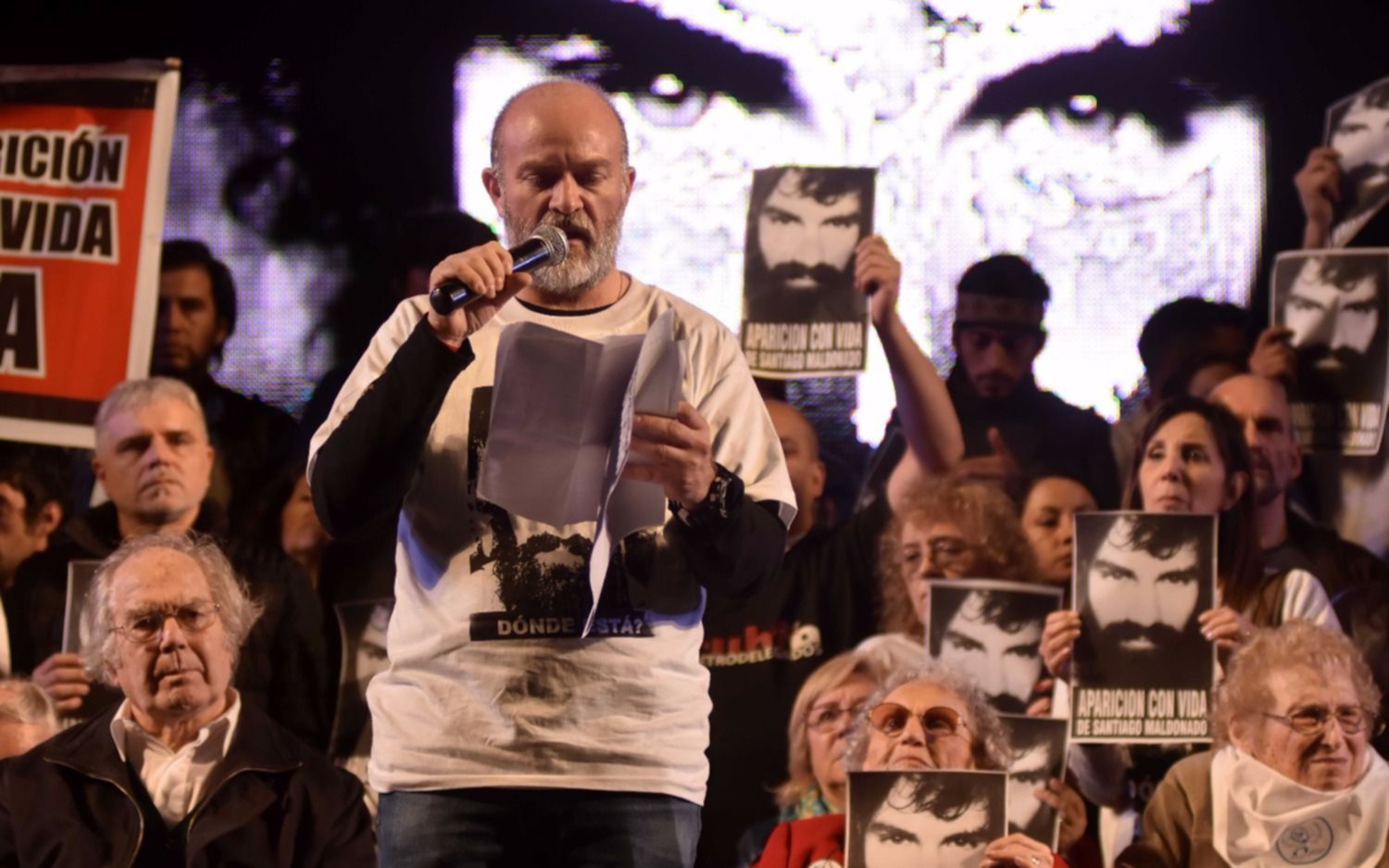 El hermano de Santiago Maldonado pidió la renuncia de Bullrich y dijo que "el Estado niega su desaparición"