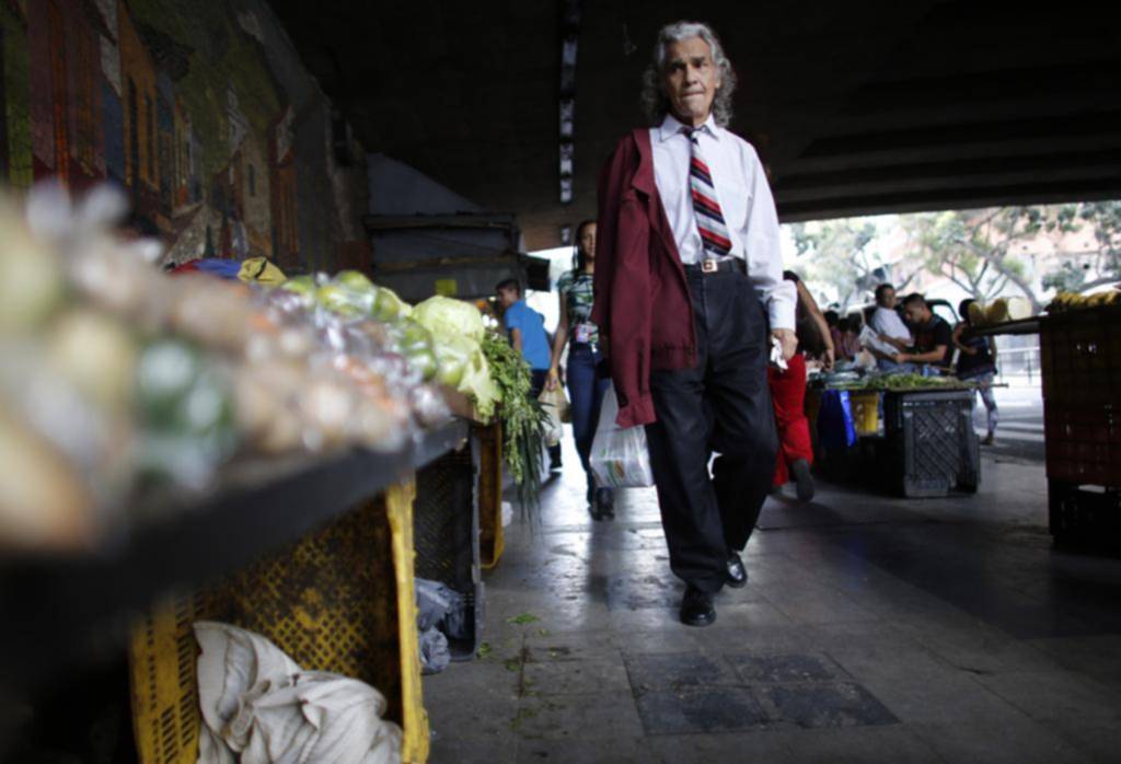 Las sanciones de EE UU agravan las penurias en la economía venezolana