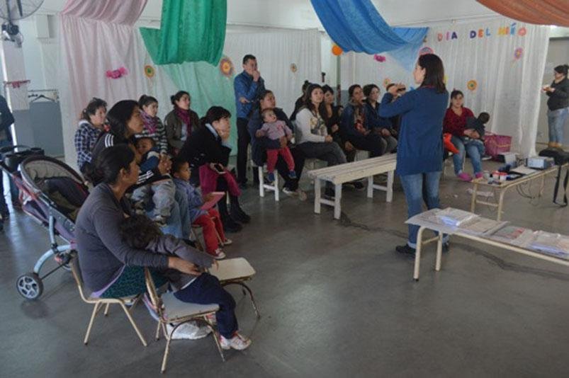 Padres y alumnos se unen a los científicos para darles batalla a los parásitos