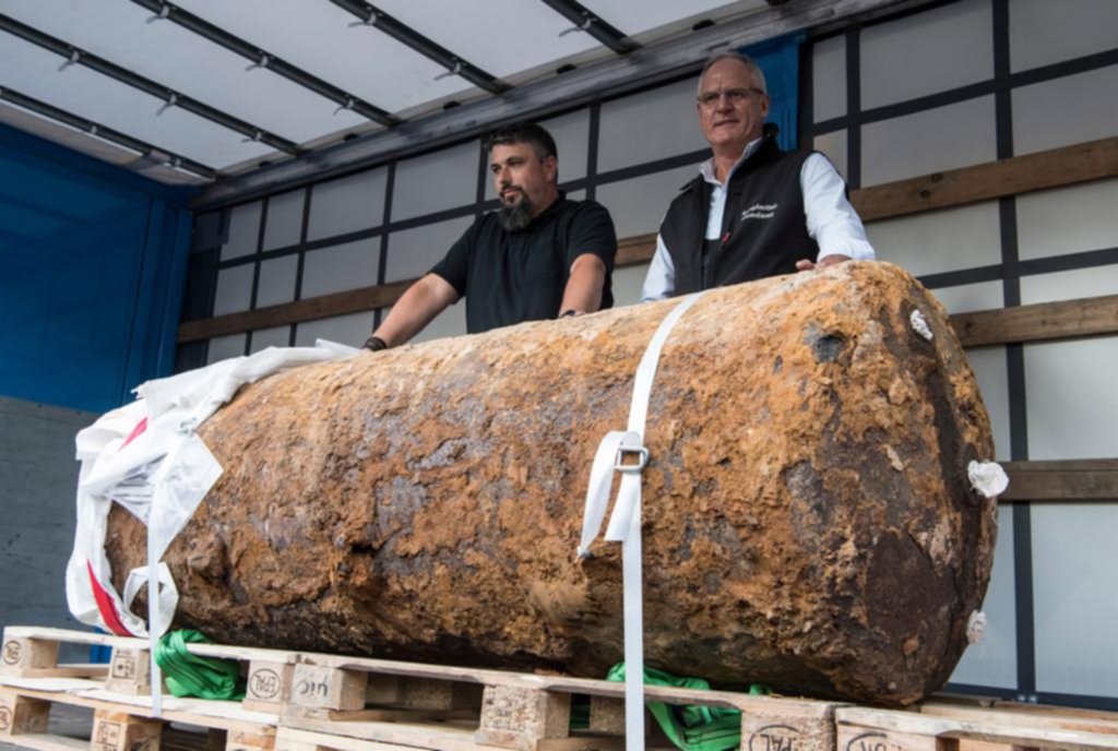 Mueven 60 mil habitantes por bomba de la 2º Guerra
