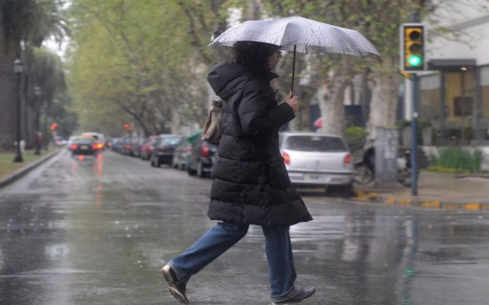 Lunes, frío y lluvia