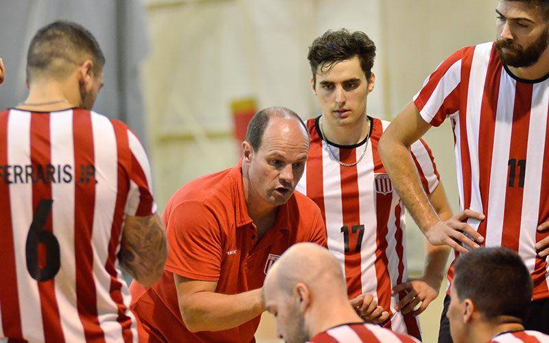 Estudiantes va por el ascenso