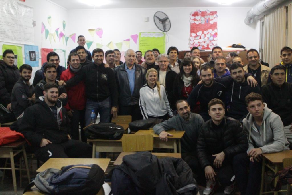 Charla del Mago Capria