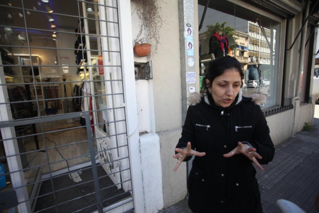 De día y de noche, los comerciantes del Centro están acorralados por el delito