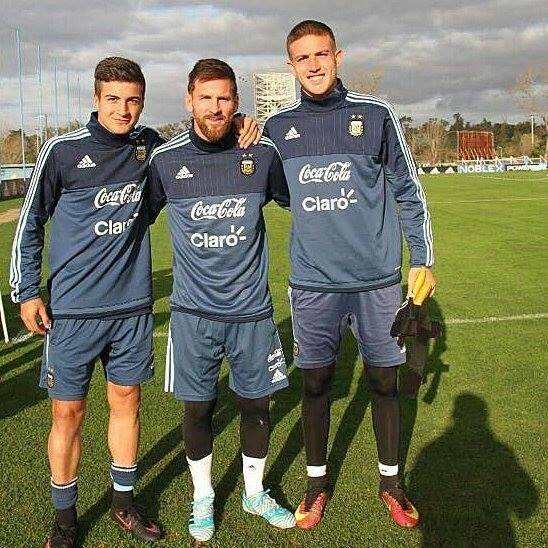 Dos Lobitos con Messi
