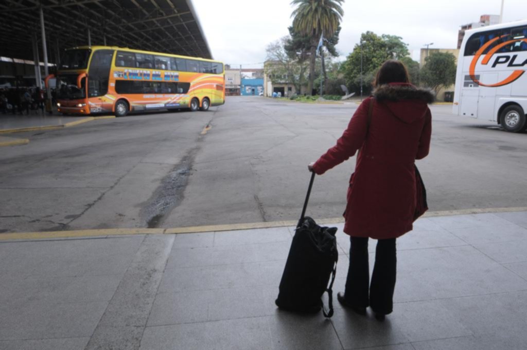 El paro de larga distancia se hace sentir
