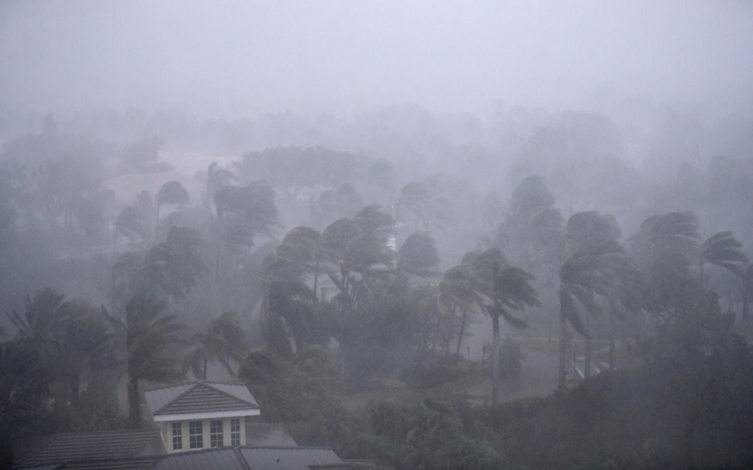 Irma pierde fuerza en su camino al suroeste de la Península de Florida