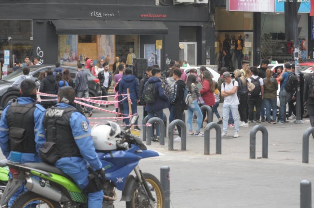 Alerta máxima por los ataques de patotas en el microcentro platense