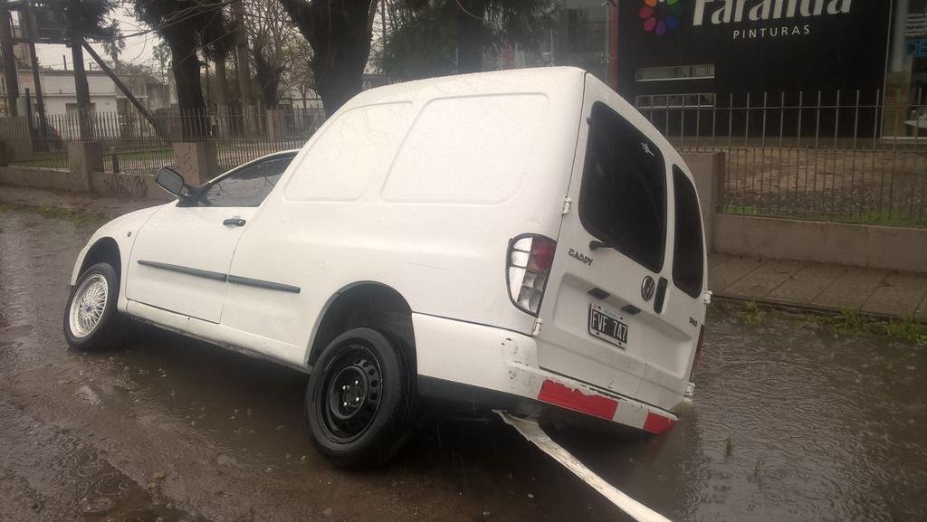 En medio del temporal, hubo varios accidentes de tránsito