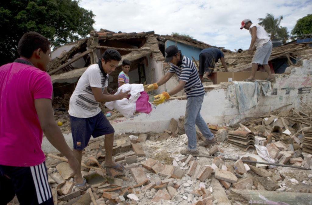 Ya hay 90 muertos por el sismo que golpeó a México