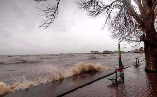 Lunes muy ventoso y con lluvias