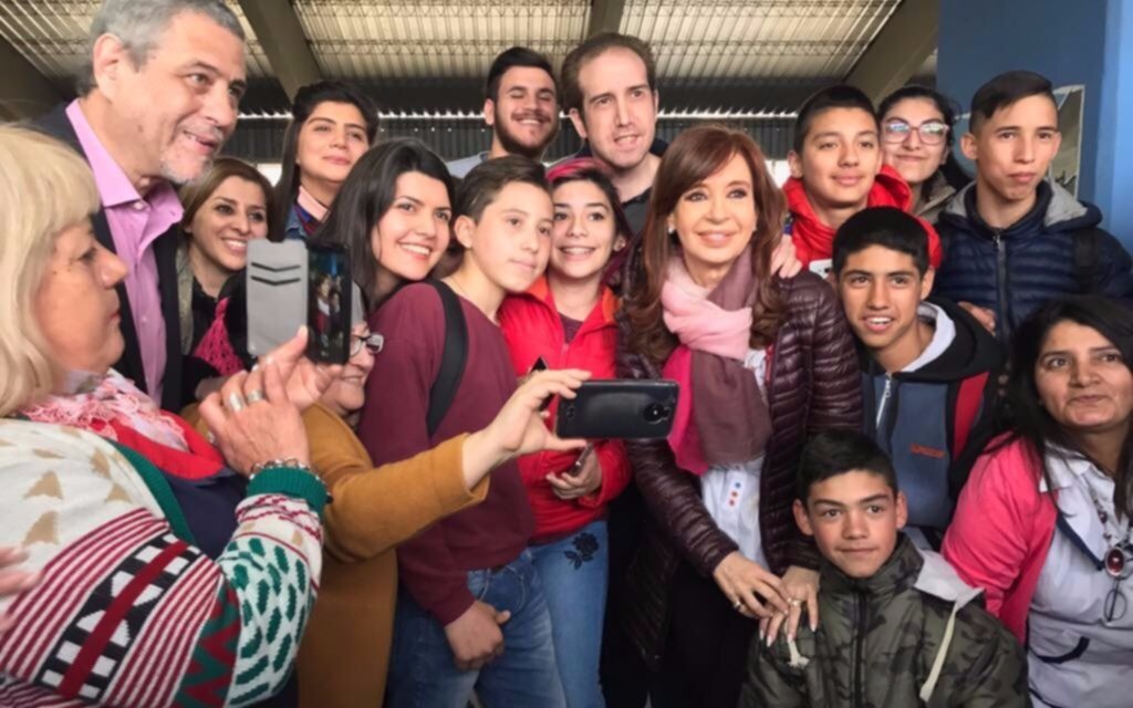 Cristina pidió el voto de toda la oposición para poner límites al "ajuste" 