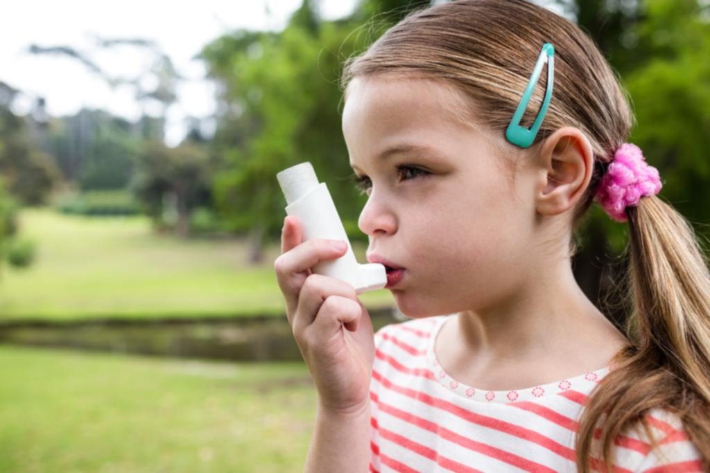 Revelan que parques y plazas son aliados de los chicos con asma