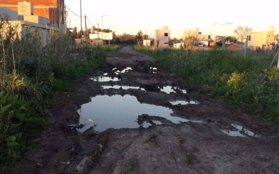 En el Gigante del Oeste renovaron el reclamo  por el estado de las calles