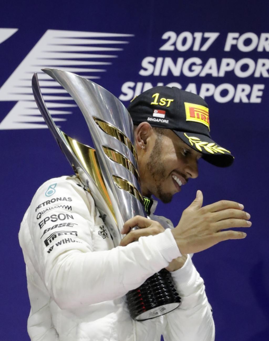 Hamilton, con todo a favor