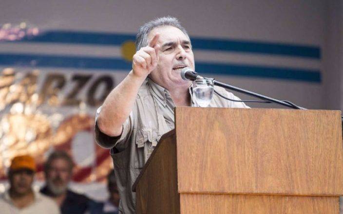 Schmid, de la CGT, pidió a Cristina "dar un paso al costado"