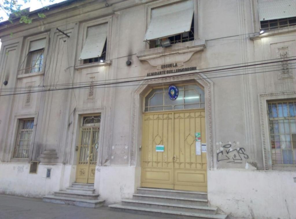 Una maestra de la Primaria 66 dijo que fue golpeada por un alumno
