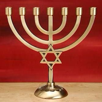 Con la salida de la primera estrella comenzó la celebración por el Rosh Hashaná, el año nuevo judío