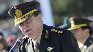 Confirmaron el procesamiento del ex jefe del Ejército por delitos de lesa humanidad