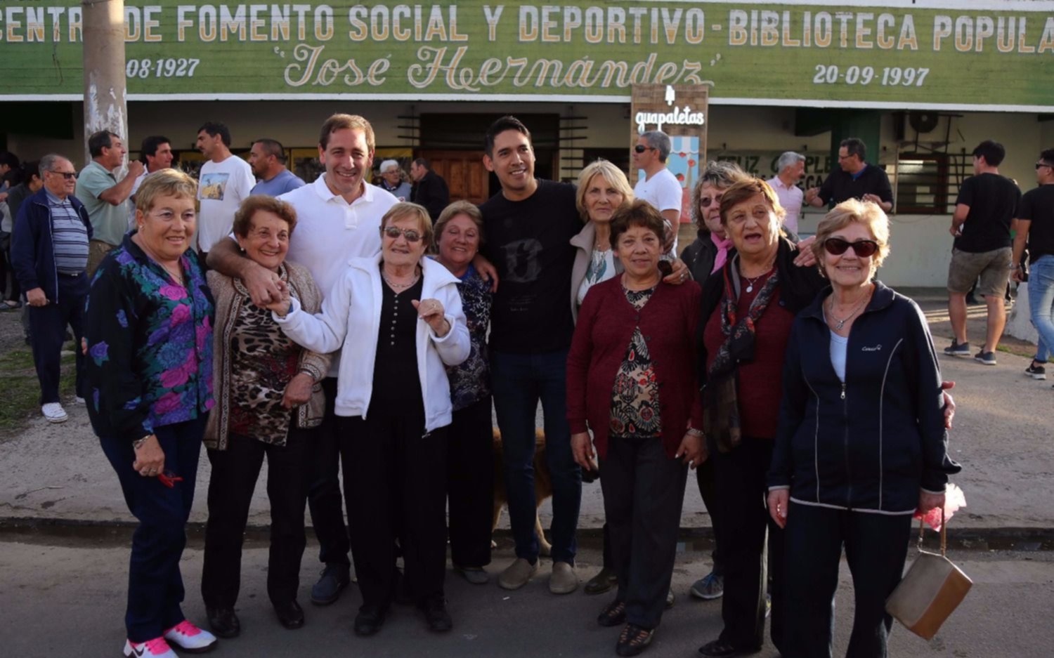 El Club Hernández festejó sus 90 años con más de 600 vecinos