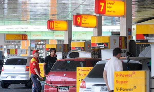 A partir del domingo, el precio de los combustibles quedará liberado