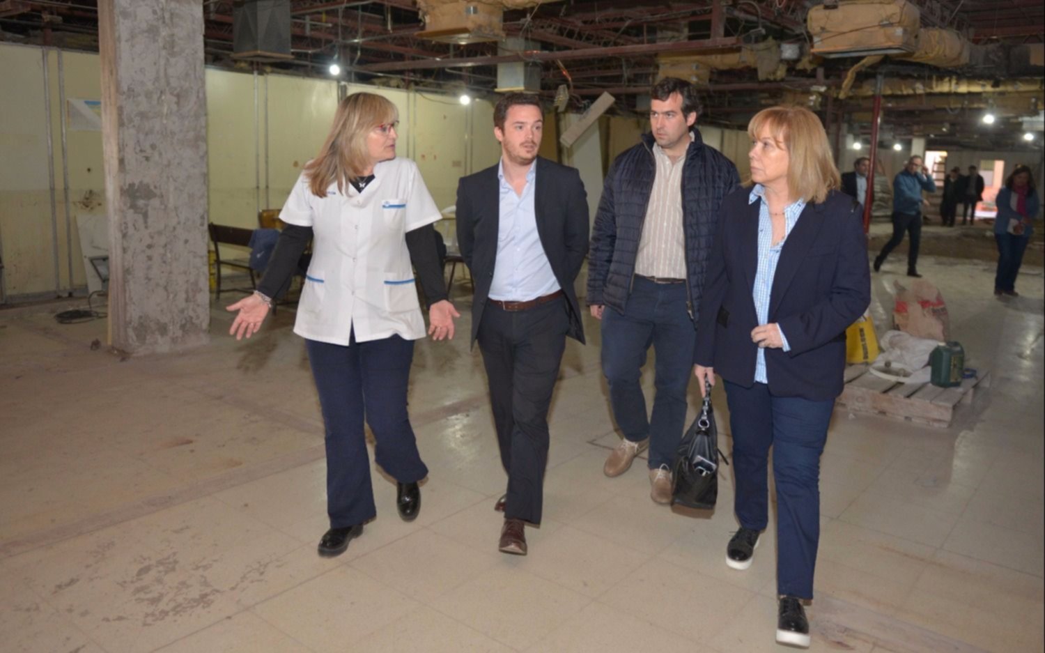 Scarsi recorrió las obras en la guardia del hospital Penna de Bahía Blanca