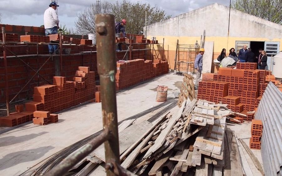 Arrancó la obra de ampliación de la escuela primaria 65 en Bernal 