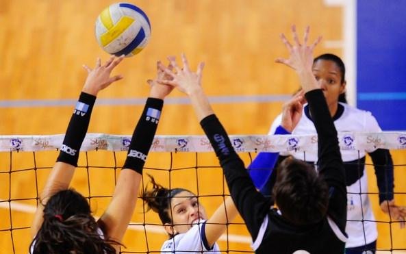 Guapas y Lobas en otro duelo local, en City Bell