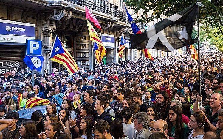 Ordenan a Google eliminar una app que indica lugares de votación del referendo catalán