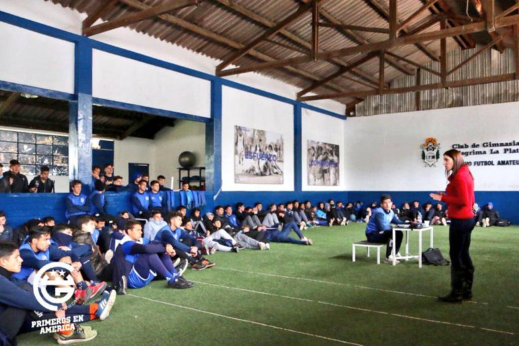 Charla sobre Reglamento para los juveniles