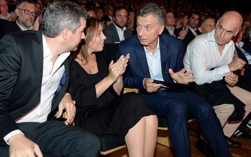 Macri se reunió en Olivos con Vidal, Larreta, Peña, Dujovne y Durán Barba