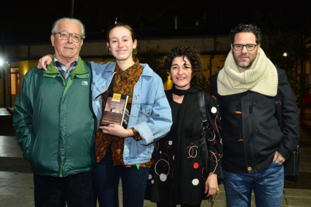Presentaron un libro en el Complejo Islas Malvinas