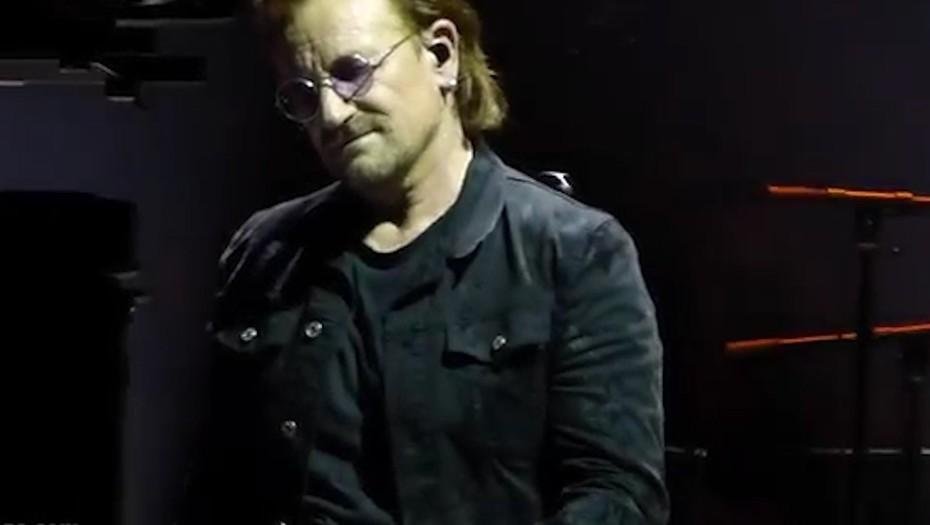 En pleno show, Bono se quedó sin voz y dejó el escenario