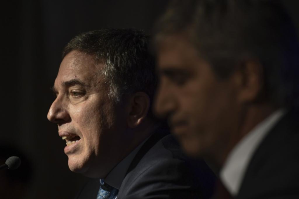El Gobierno anuncia medidas económicas y define la nueva estructura del gabinete