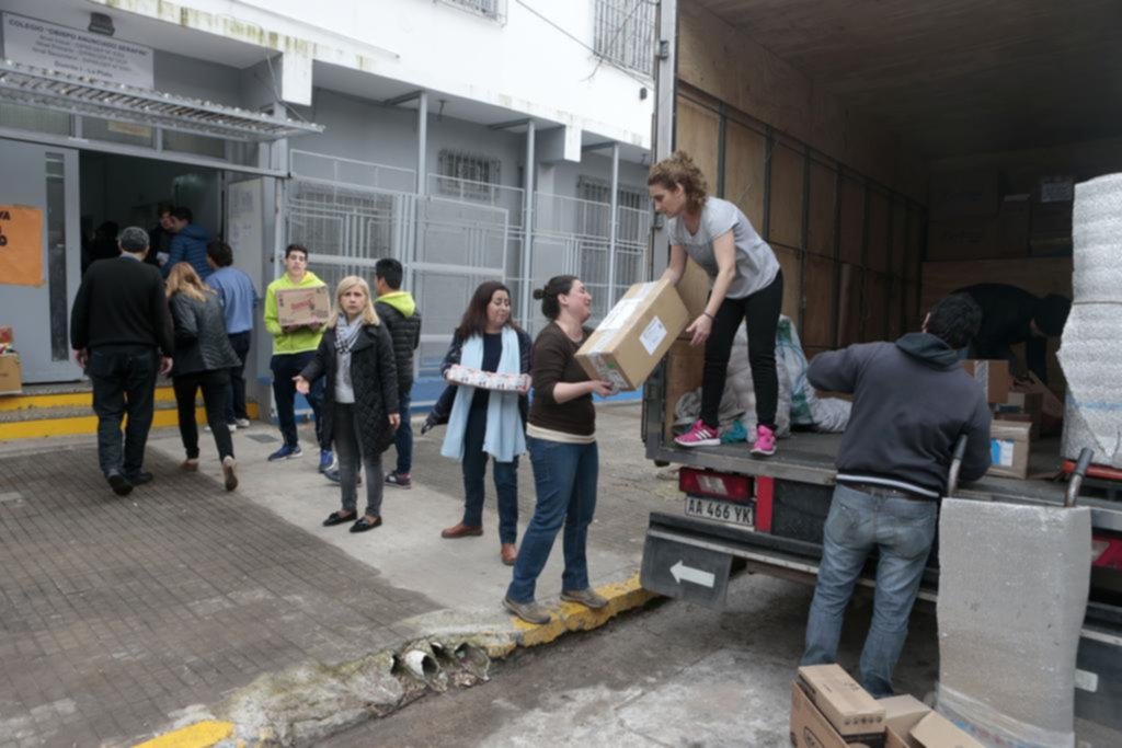 Otra escuela platense se suma a la ayuda solidaria para Chaco
