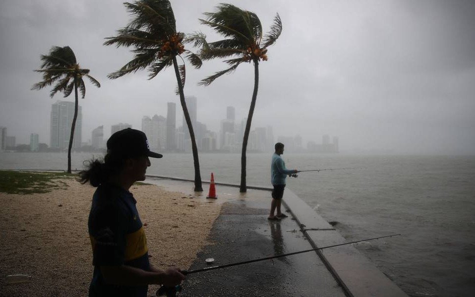 La tormenta tropical Gordon arroja fuertes lluvias en el noroeste de Florida