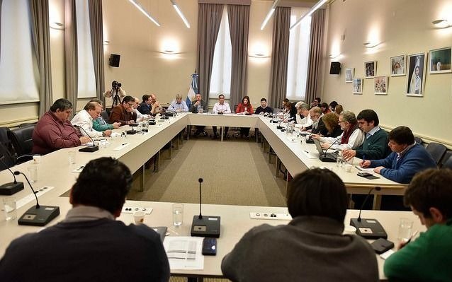 Universitarios: se analiza la propuesta pero continúa el "plan de lucha" con un paro