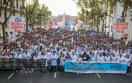 Los docentes bonaerenses paran 48 horas la próxima semana