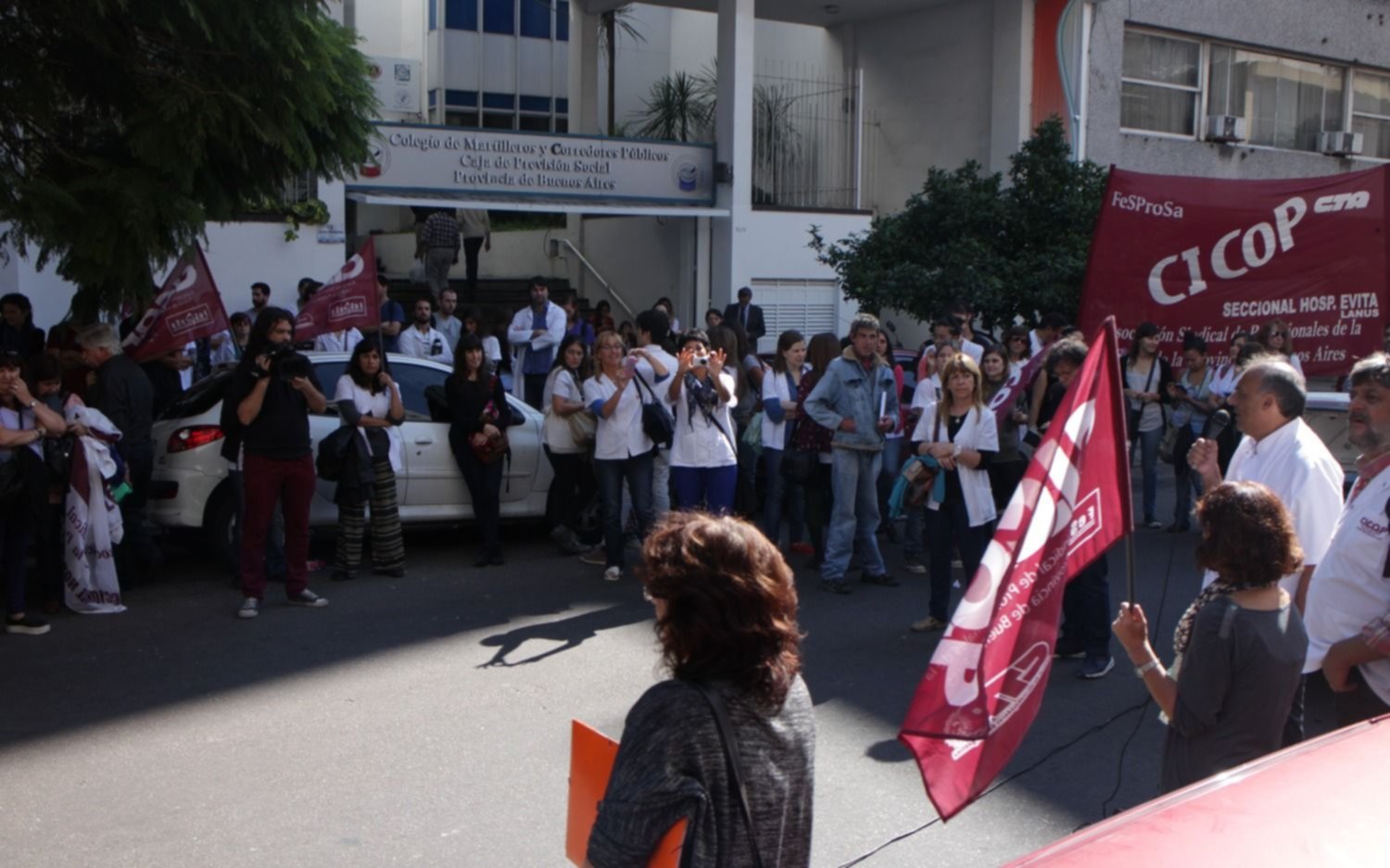 Nueva protesta de médicos en la Ciudad con  hospitales parados y marcha a Salud