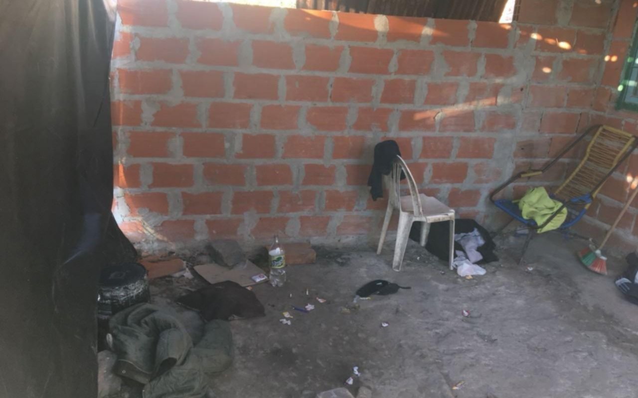 Desbaratan otro bunker narco: secuestran más de 2 mil dosis de droga 