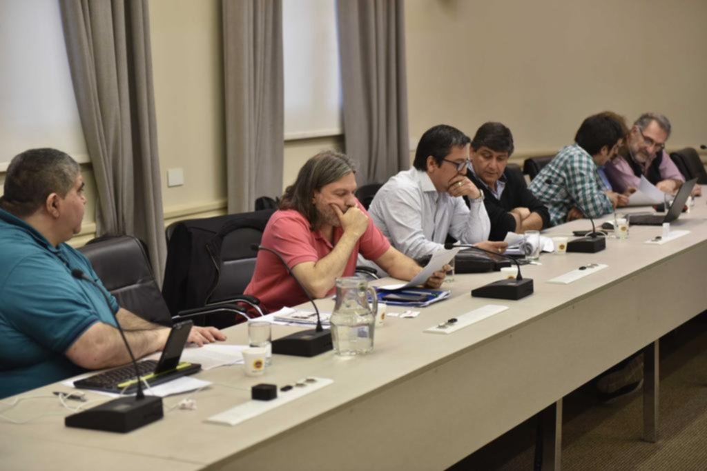 Buscan normalizar las clases en colegios y universidades en un 2018 con 23 días de paro