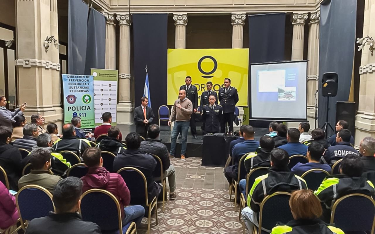 Capacitación ambiental para agentes del municipio y provincia