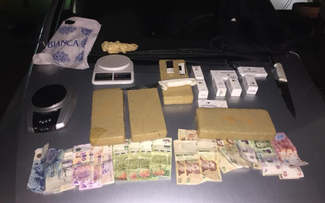 Desbaratan "la banda de las trasandinas" con 4 kilos de marihuana y 500 dosis de anfetaminas