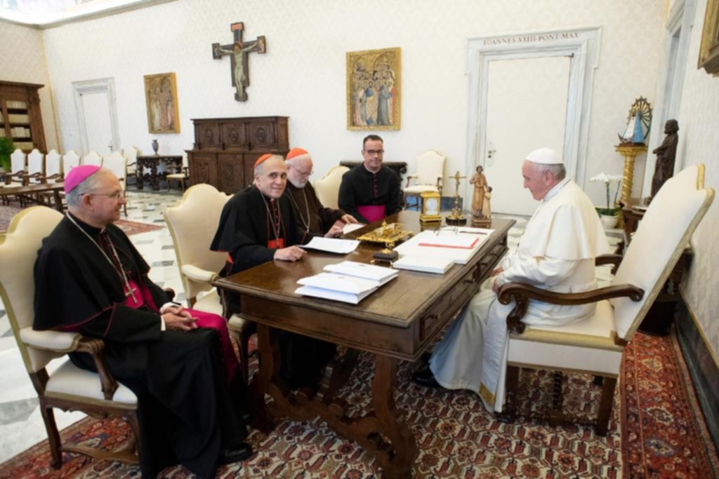 El Papa recibió a la cúpula de la Iglesia de EE UU por las denuncias de abusos
