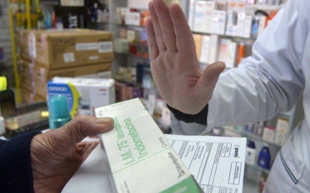 Las farmacias platenses suspendieron la atención a afiliados del PAMI 